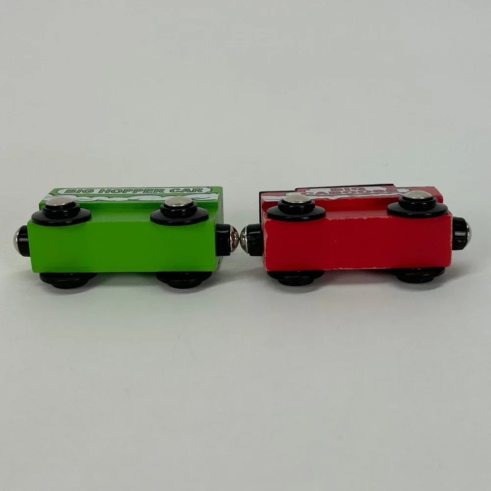 Maxim Enterprise Wooden Train Set The Big‎ Engine Coal Hopper Caboose 4pc